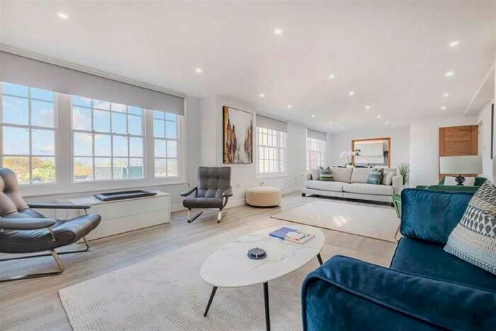 5 Bedroom Flat To Rent In Apsley House, London, NW8