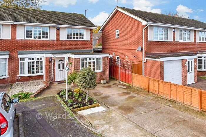 3 Bedroom Semi Detached House For Sale In Cherry Orchard, Ditton, Aylesford, Kent, ME20