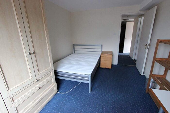 2 Bedroom Flat To Rent In Gresse Street, London, W1T