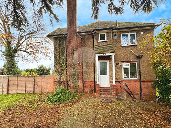2 Bedroom Maisonette To Rent In Blakeney Court, Maidenhead, SL6