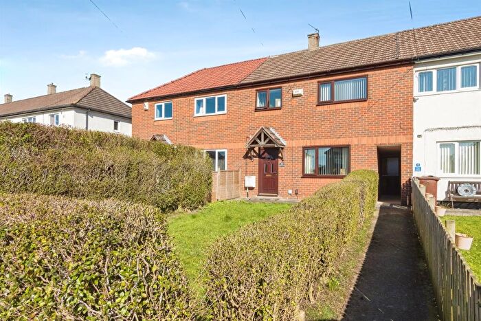 3 Bedroom Terraced House For Sale In Dennil Road, Leeds, LS15