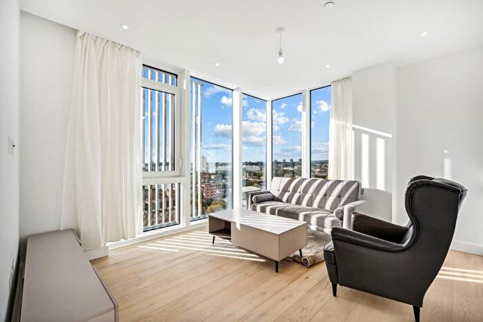 2 Bedroom Flat To Rent In Brill Place, London, NW1