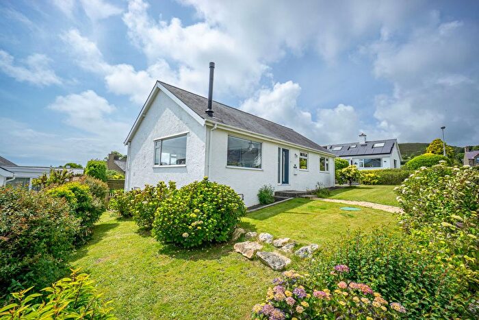 3 Bedroom Bungalow For Sale In Mynytho, Pwllheli, LL53