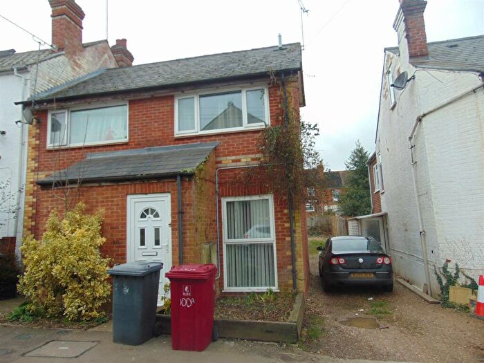 2 Bedroom Terraced House To Rent In Foxhill Road, Reading, RG1