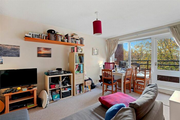 1 Bedroom Flat To Rent In Ollgar Close, London, W12