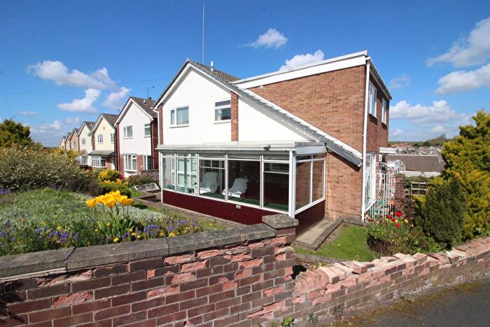 5 Bedroom Detached House For Sale In Pondfields Drive, Kippax, Leeds, LS25