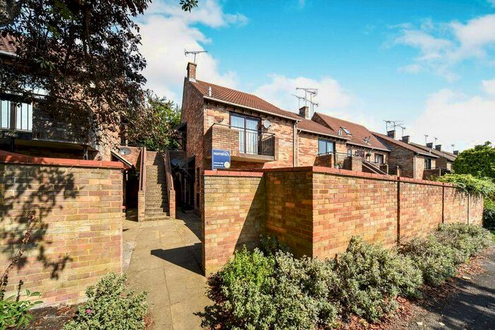 1 Bedroom Apartment To Rent In Maiden Place, Lower Earley, RG6