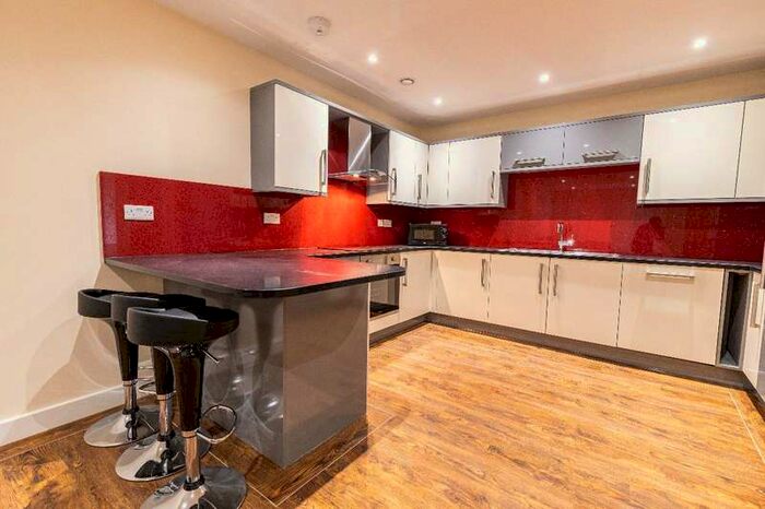 3 Bedroom Apartment To Rent In 23 Ecco, S11