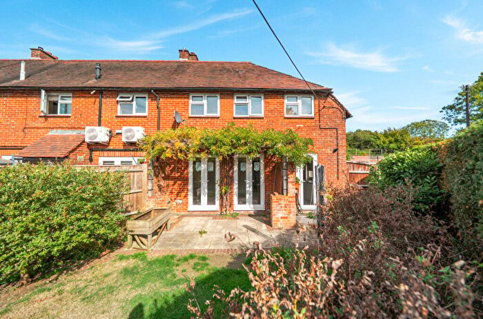 3 Bedroom End Of Terrace House For Sale In Lansdowne Close, Romsey, SO51