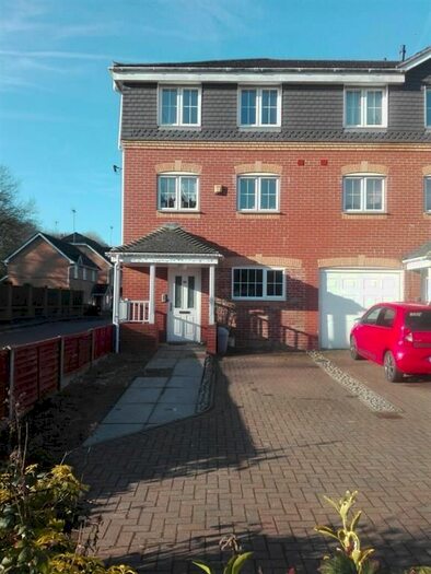 4 Bedroom Terraced House To Rent In Ruskin, Reading, Oxfordshire, RG4