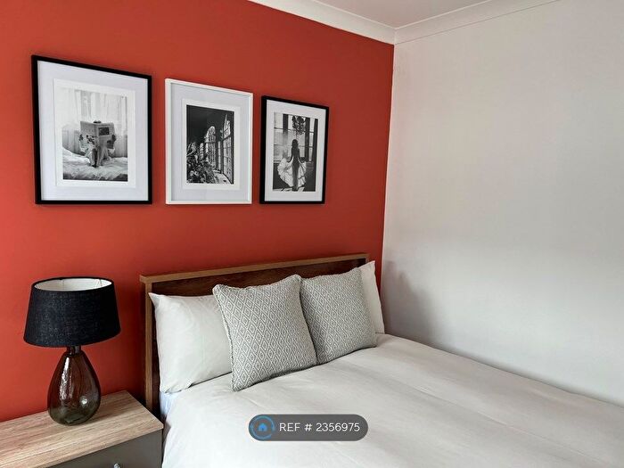 2 Bedroom Flat To Rent In Brooksbys Walk, London, E9