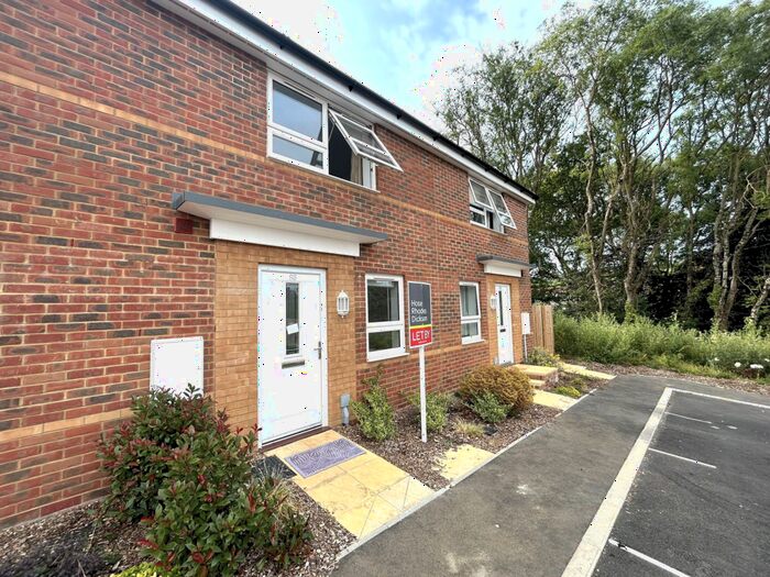 3 Bedroom Terraced House To Rent In Wintergreen Gardens, Newport, PO30