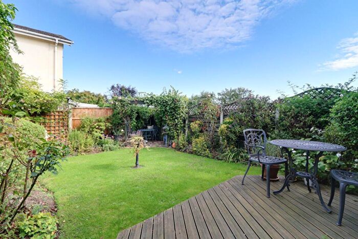 2 Bedroom Semi-Detached Bungalow For Sale In Broomfield, Thundersley, SS7