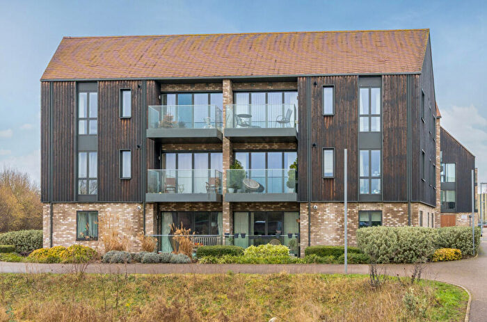 3 Bedroom Apartment For Sale In Knightly Avenue, Cambridge, CB2