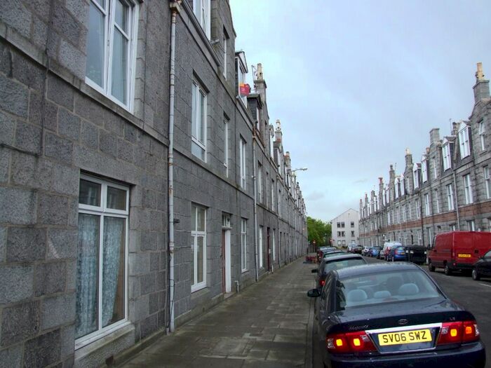 1 Bedroom Flat To Rent In Wallfield Place, Rosemount, Aberdeen, AB25