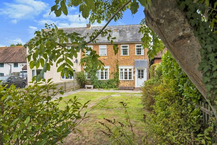3 Bedroom Property For Sale In Ashford Road, Badlesmere Lees, Faversham, ME13
