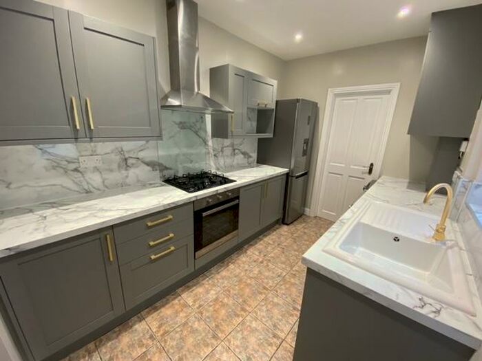 2 Bedroom Flat To Rent In Sandringham Road, South Gosforth, NE3