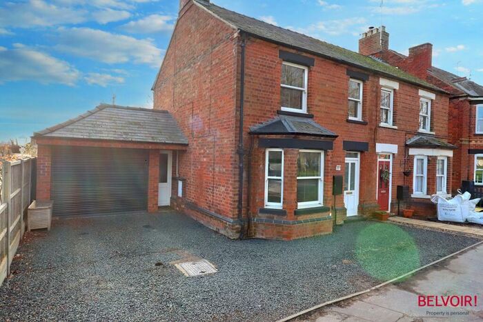 3 Bedroom Semi-Detached House To Rent In Quadring Rd, Donington, PE11