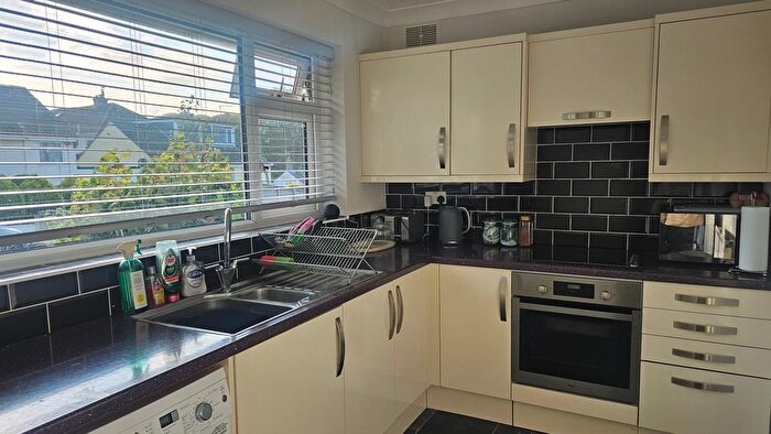 2 Bedroom Bungalow To Rent In Milton Park, Brixham, TQ5