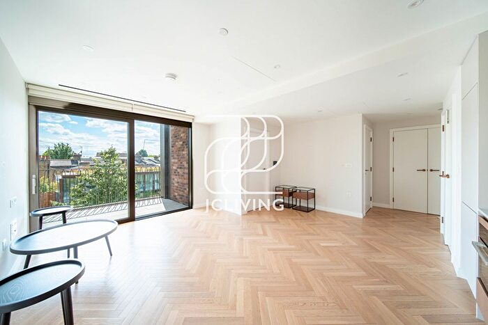 1 Bedroom Flat To Rent In Kings Road Park, London, SW6