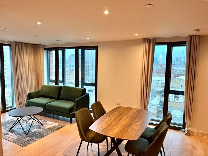 2 Bedroom Apartment To Rent In Dutton Street, Manchester, M3
