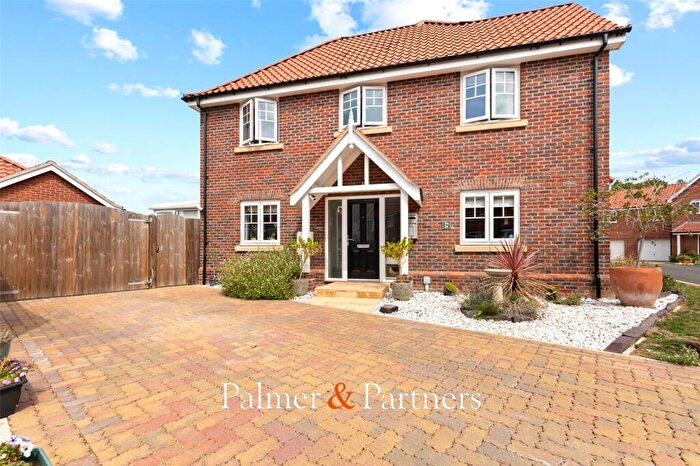 3 Bedroom Semi-Detached House For Sale In St. Andrews Close, Alresford, Colchester, Essex, CO7