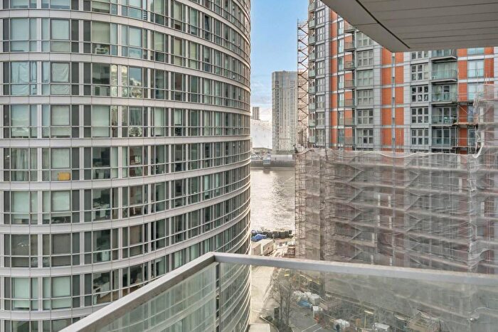 2 Bedroom Flat To Rent In Charrington Tower, Canary Wharf, London, E14