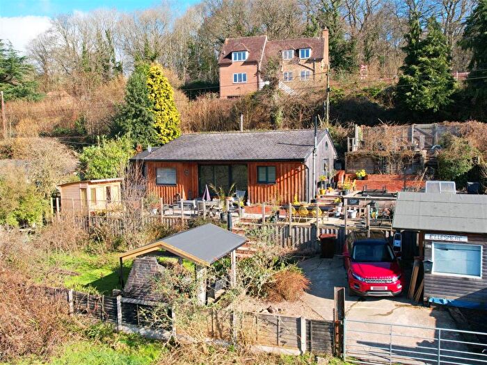 2 Bedroom Bungalow For Sale In Northwood Lane, Bewdley, DY12