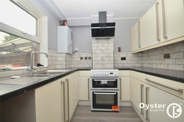 3 Bedroom Semi-Detached House To Rent In Colebrook Way, New Southgate, N11