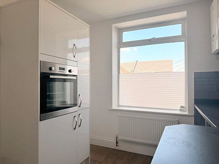 2 Bedroom Apartment To Rent In Market Place, Ripley, DE5
