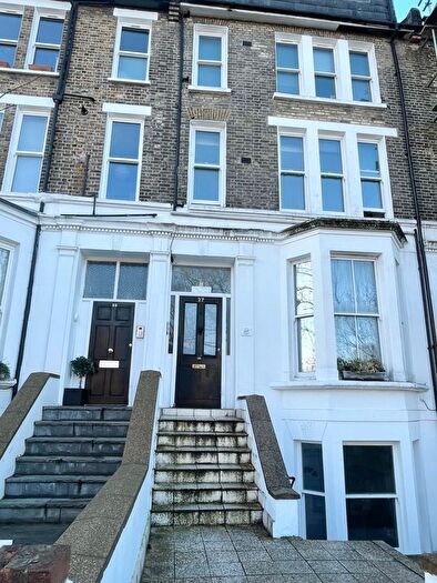 1 Bedroom Flat To Rent In Jeffreys Road, London, SW4