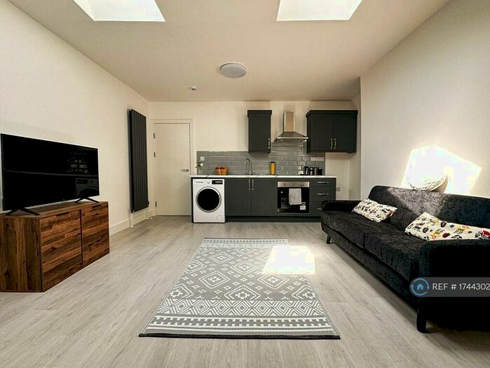 2 Bedroom Flat To Rent In Kensington, Liverpool, L6