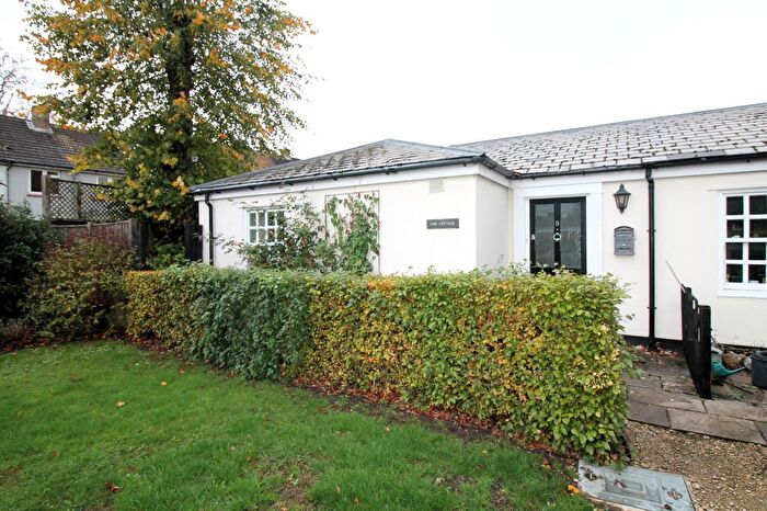 1 Bedroom Semi-Detached Bungalow For Sale In Pittville Circus, Cheltenham, GL52