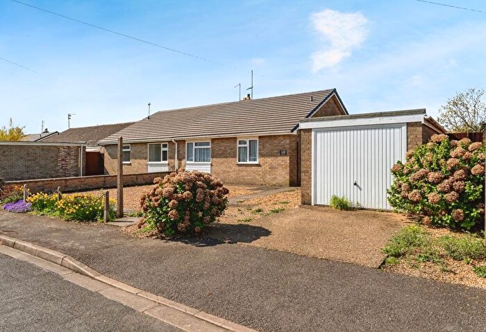 2 Bedroom Semi-Detached Bungalow For Sale In West End, March, PE15