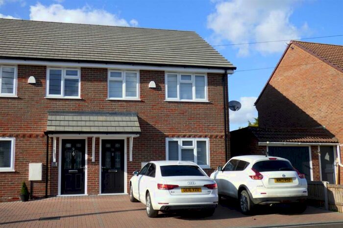 3 Bedroom Semi-Detached House To Rent In Stoke Road, Hoo, Rochester, ME3