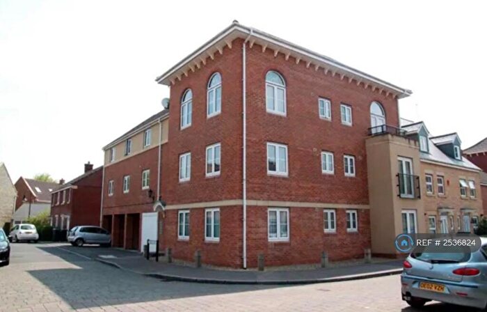 2 Bedroom Flat To Rent In Wisley Walk, Weston-Super-Mare, BS24