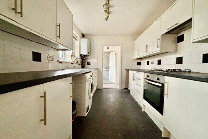 3 Bedroom Terraced House To Rent In Imperial Road, Gillingham, ME7