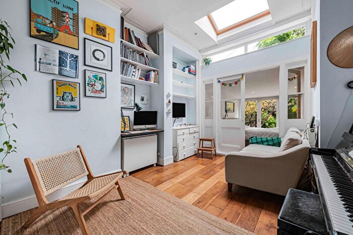 1 Bedroom Flat For Sale In Court Road, Tunbridge Wells, TN4