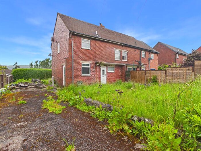 3 Bedroom Semi-Detached House For Sale In Harris Road, Buxton, SK17