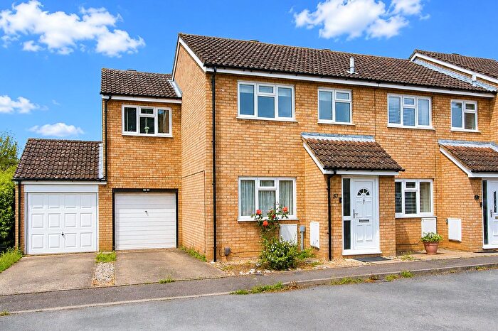 3 Bedroom Terraced House For Sale In Barley Rise, Baldock, SG7