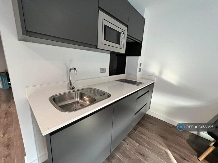 1 Bedroom Flat To Rent In Park Lane, Liverpool, L1