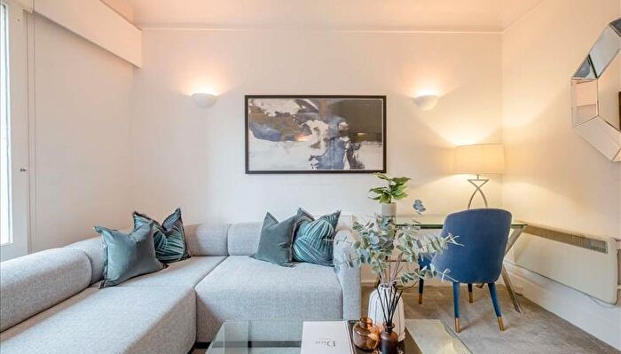 1 Bedroom Property To Rent In Park Road, London, NW8