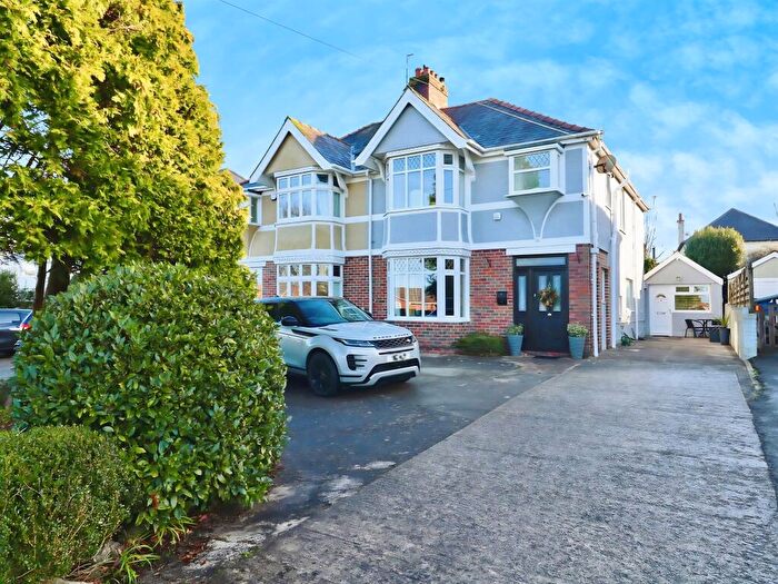 3 Bedroom Semi Detached House For Sale In Clevis Crescent, Porthcawl, CF36