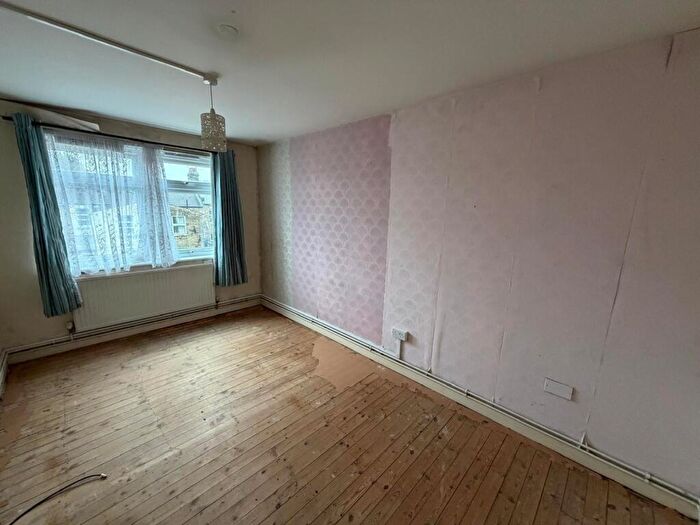 1 Bedroom Flat For Sale In Flat, Manor Park Road, Harlesden, London, NW10
