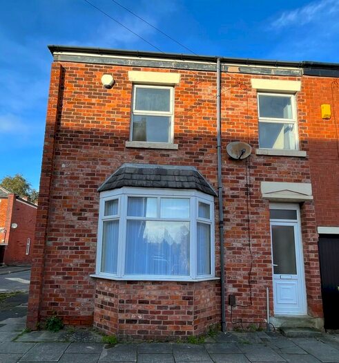3 Bedroom End Of Terrace House To Rent In Hesketh Street, Ashton-on-ribble, Preston, PR2