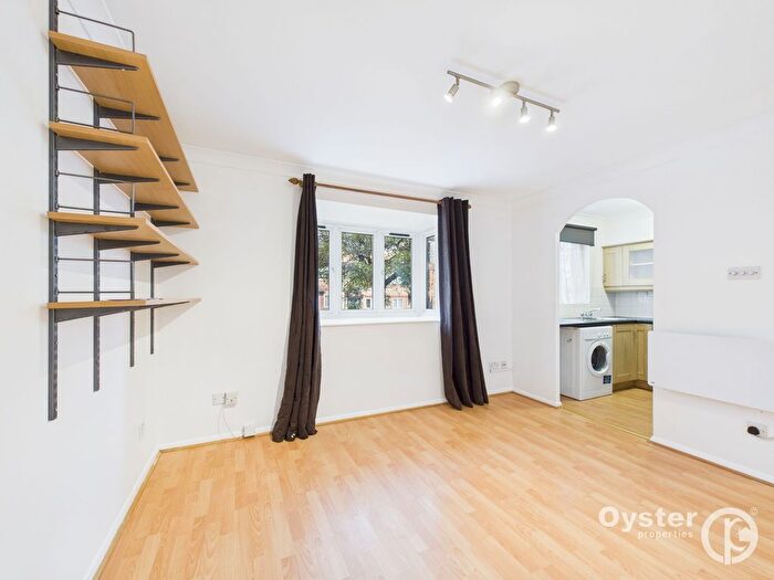 1 Bedroom Studio To Rent In Magpie Close, Enfield, EN1