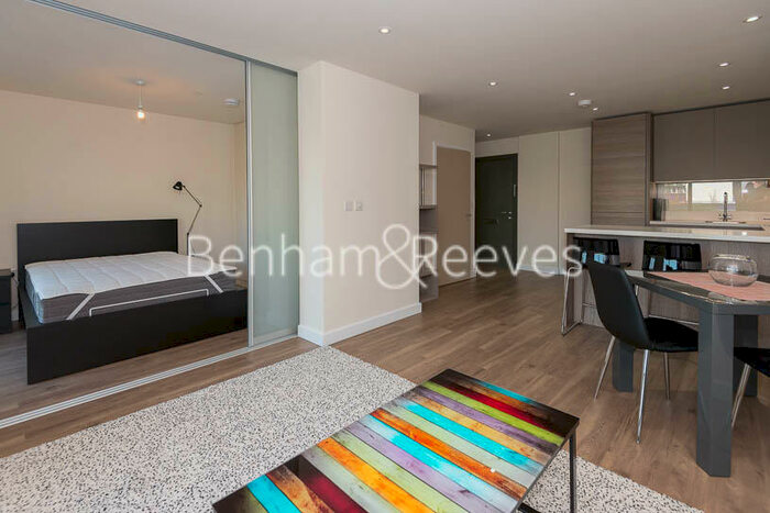 Studio To Rent In Heritage Avenue, Colindale, NW9