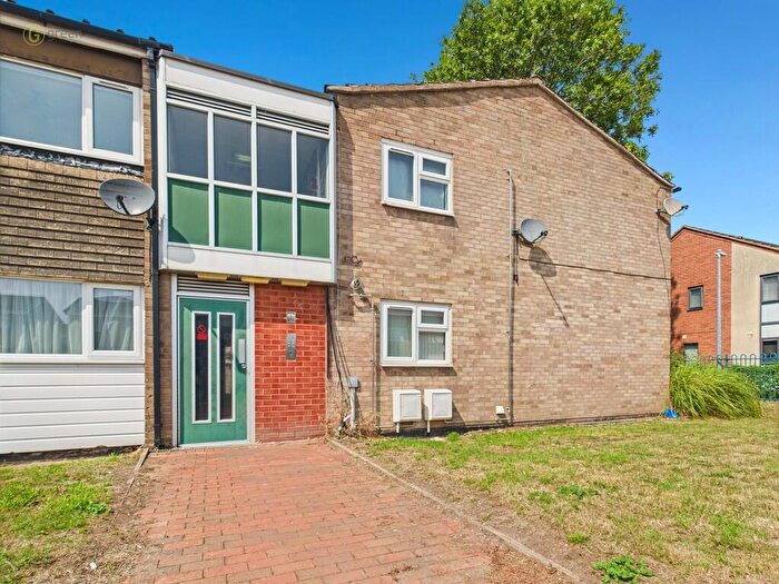 2 Bedroom Maisonette For Sale In Dunster Road, Chelmsley Wood, B37