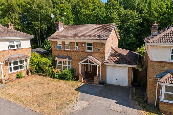 4 Bedroom Detached House For Sale In Steerforth Copse, Owlsmoor, Sandhurst, Berkshire, GU47