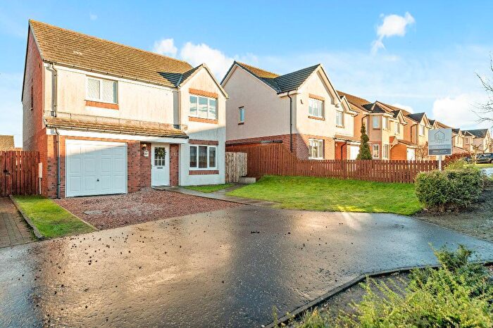 4 Bedroom Detached House For Sale In Sisman Place, Kinnaird, Larbert, FK5